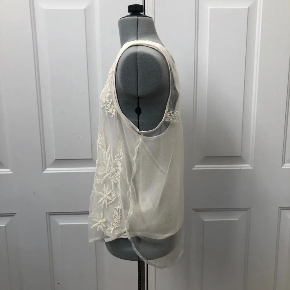 American Eagle Cream Embroidered Floral Tank Top | Size XS - Picture 2 of 8